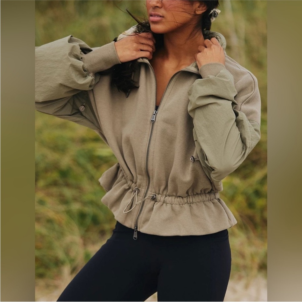 Euc Large Free People Movement Zip Up Windbreaker Jacket